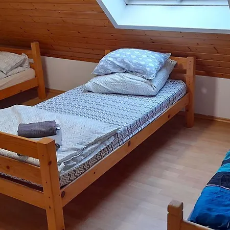 Gemuetliche Mit Balkon Нидерштотцинген