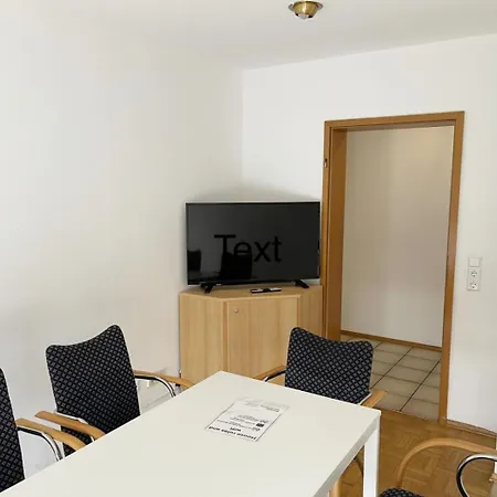 Gemuetliche Mit Balkon Апартаменты Нидерштотцинген