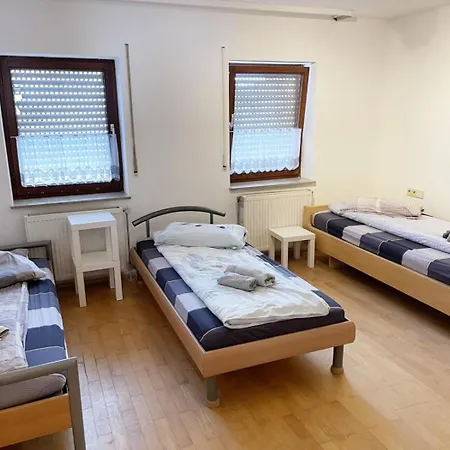 Апартаменты Gemuetliche Mit Balkon *