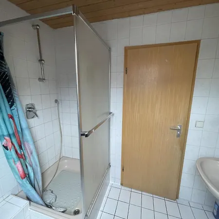 Gemuetliche Mit Balkon Апартаменты *