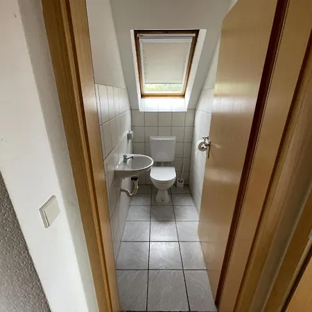 Апартаменты Gemuetliche Mit Balkon Нидерштотцинген